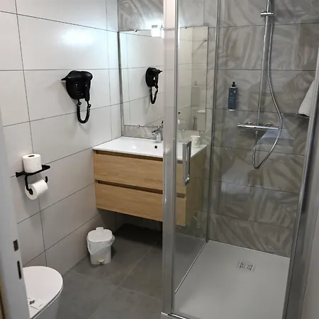 Cit'hotel Les Eleis 3* Saint-Martin-de-Fraigneau