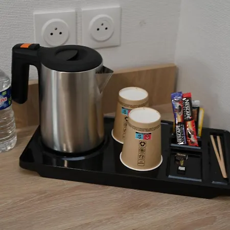 Cit'hotel Les Eleis 3* Saint-Martin-de-Fraigneau