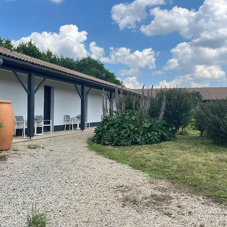 Cit'hotel Les Eleis 3* Saint-Martin-de-Fraigneau