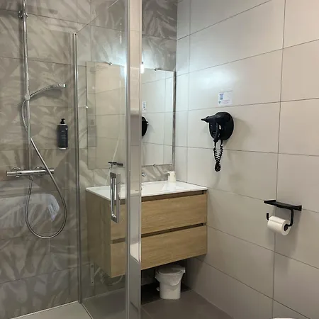 فندق Cit'hotel Les Eleis Saint-Martin-de-Fraigneau