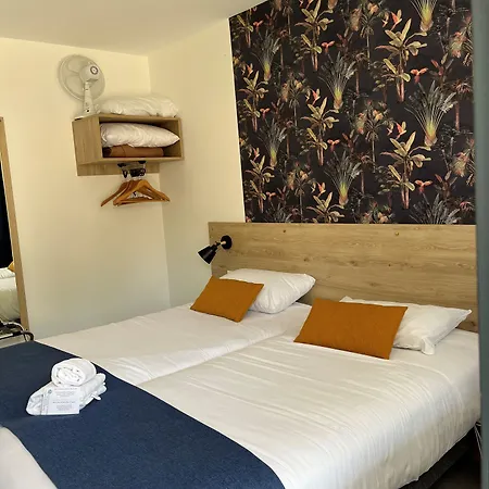 Cit'hotel Les Eleis فندق