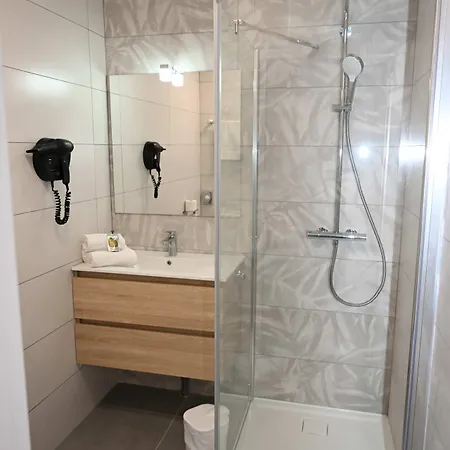 Cit'hotel Les Eleis 3* Saint-Martin-de-Fraigneau