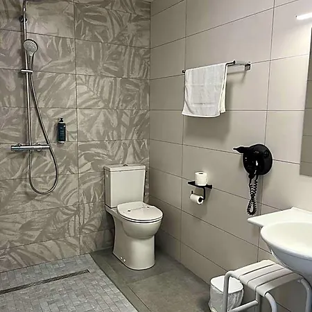 Cit'hotel Les Eleis Otel