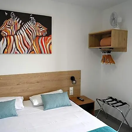 Cit'hotel Les Eleis