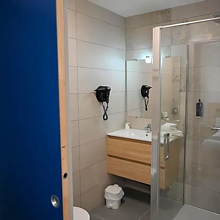 Otel Cit'hotel Les Eleis