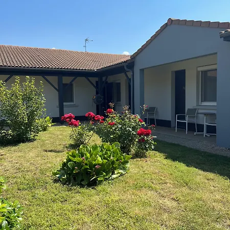 Cit'hotel Les Eleis 3* Saint-Martin-de-Fraigneau